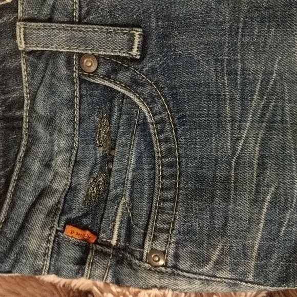 Robin's Jeans - Picture 3 of 5